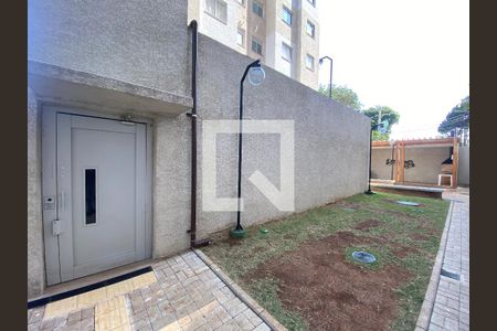 Apartamento à venda com 37m², 2 quartos e sem vaga Apartamento à venda com 37m², 2 quartos e sem vagaFachada