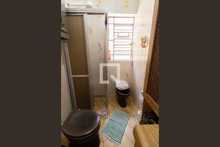 Casa à venda com 243m², 3 quartos e 4 vagas Casa à venda com 243m², 3 quartos e 4 vagasBanheiro 2
