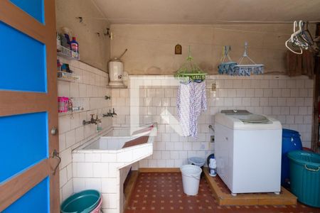 Casa à venda com 243m², 3 quartos e 4 vagas Casa à venda com 243m², 3 quartos e 4 vagasÁrea de Serviço