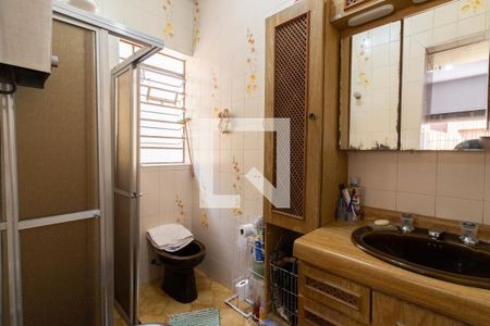 Casa à venda com 243m², 3 quartos e 4 vagas Casa à venda com 243m², 3 quartos e 4 vagasBanheiro 2