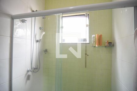 Casa à venda com 132m², 3 quartos e 2 vagas Casa à venda com 132m², 3 quartos e 2 vagasBanheiro da serviço