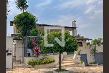 Casa à venda com 760m², 4 quartos e 5 vagasFachada