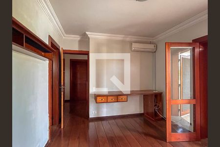 Casa à venda com 760m², 4 quartos e 5 vagasSuíte 3