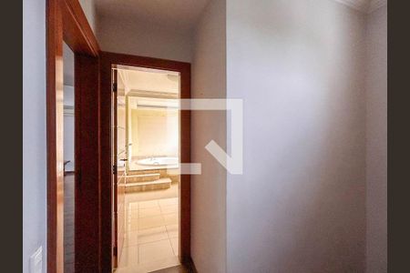 Casa à venda com 760m², 4 quartos e 5 vagasCloset da suíte 1