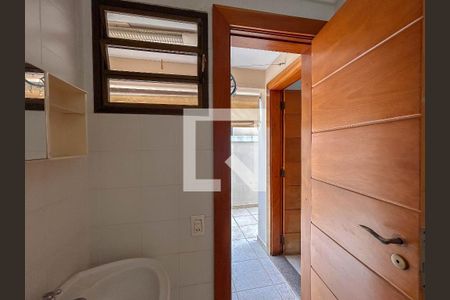 Casa à venda com 760m², 4 quartos e 5 vagasBanheiro de serviço