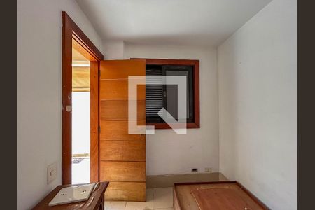 Casa à venda com 760m², 4 quartos e 5 vagasQuarto de Serviço