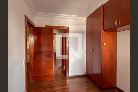 Casa à venda com 760m², 4 quartos e 5 vagasSuíte 2