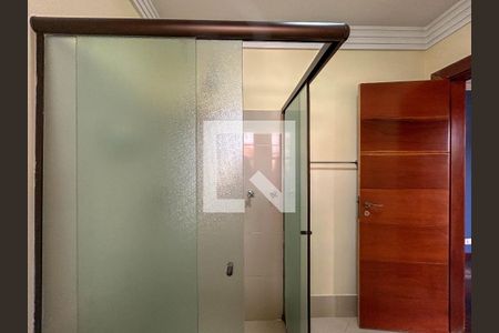 Casa à venda com 760m², 4 quartos e 5 vagasBanheiro da Suíte 4