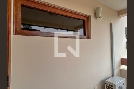 Casa à venda com 760m², 4 quartos e 5 vagasVaranda da Suíte 1