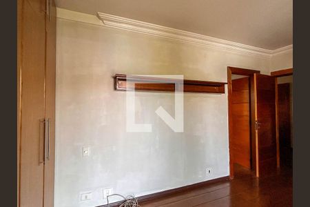 Casa à venda com 760m², 4 quartos e 5 vagasSuíte 3