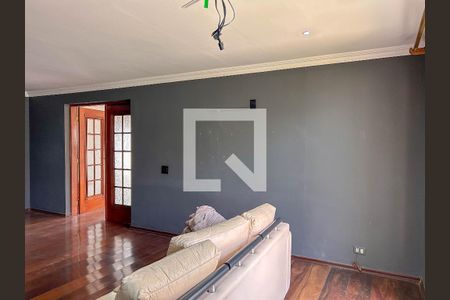 Casa à venda com 760m², 4 quartos e 5 vagasSala 4