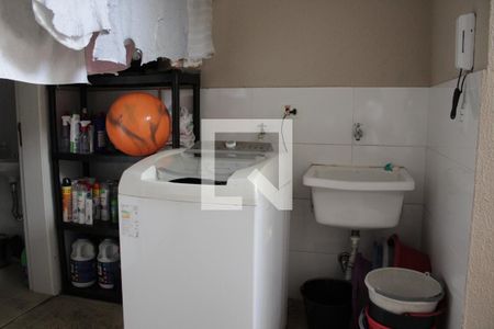 Casa à venda com 160m², 3 quartos e 3 vagasÁrea de Serviço