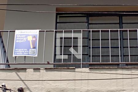 Casa para alugar com 100m², 2 quartos e sem vaga Casa para alugar com 100m², 2 quartos e sem vagaFachada