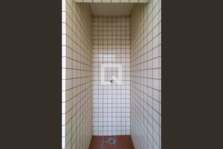 Casa para alugar com 100m², 2 quartos e sem vaga Casa para alugar com 100m², 2 quartos e sem vagaBanheiro do Quarto 2