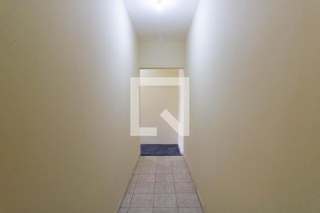 Casa para alugar com 100m², 2 quartos e sem vaga Casa para alugar com 100m², 2 quartos e sem vagaCorredor