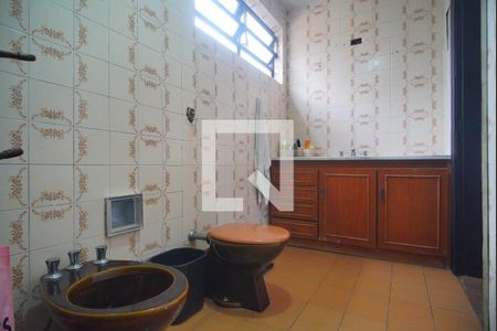 Casa para alugar com 213m², 3 quartos e 1 vaga Casa para alugar com 213m², 3 quartos e 1 vagaBanheiro da Suíte