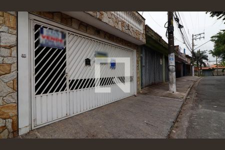 Apartamento à venda com 200m², 4 quartos e 1 vaga Apartamento à venda com 200m², 4 quartos e 1 vagaFachada e plaquinha
