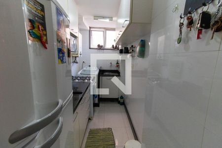 Apartamento à venda com 60m², 2 quartos e 1 vaga Apartamento à venda com 60m², 2 quartos e 1 vagaCozinha e Área de Serviço