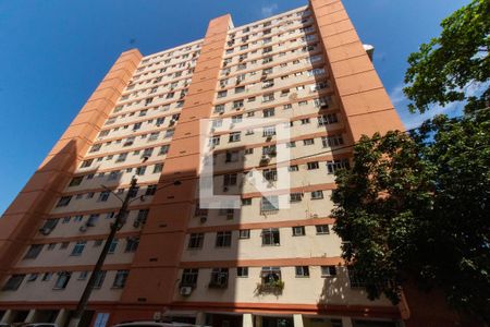Apartamento à venda com 60m², 2 quartos e 1 vaga Apartamento à venda com 60m², 2 quartos e 1 vagaFachada