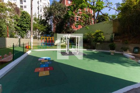Apartamento à venda com 60m², 2 quartos e 1 vaga Apartamento à venda com 60m², 2 quartos e 1 vagaÁrea comum - Playground