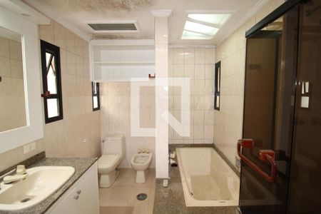 Apartamento à venda com 160m², 3 quartos e 3 vagasBanheiro 2