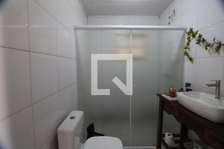 Casa à venda com 200m², 4 quartos e 2 vagasBanheiro 1