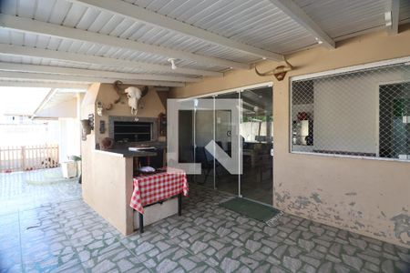 Casa à venda com 200m², 4 quartos e 2 vagasÁrea comum - Churrasqueira