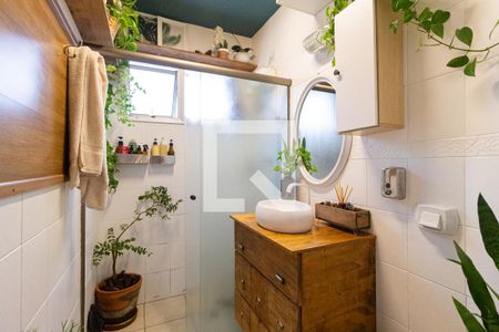 Apartamento à venda com 66m², 2 quartos e 1 vaga Apartamento à venda com 66m², 2 quartos e 1 vagaBanheiro