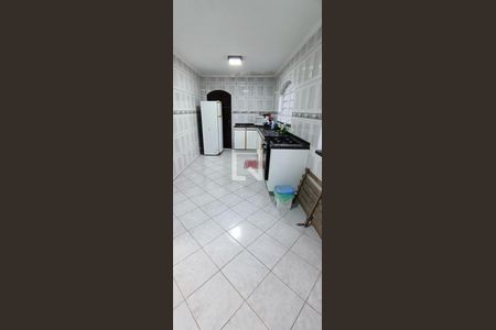 Casa à venda com 275m², 3 quartos e 2 vagas Casa à venda com 275m², 3 quartos e 2 vagasCozinha