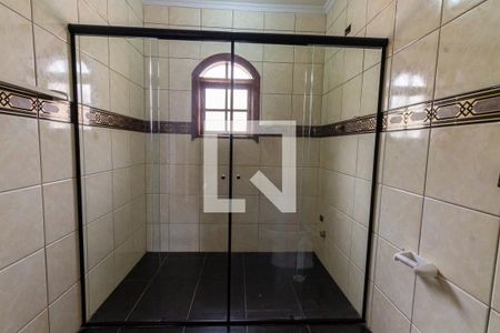 Casa para alugar com 320m², 3 quartos e 4 vagasBanheiro 