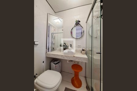 Apartamento à venda com 68m², 3 quartos e 2 vagas Apartamento à venda com 68m², 3 quartos e 2 vagasBanheiro Quarto 2