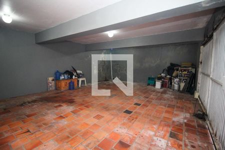 Casa à venda com 250m², 3 quartos e 3 vagas Casa à venda com 250m², 3 quartos e 3 vagasGaragem