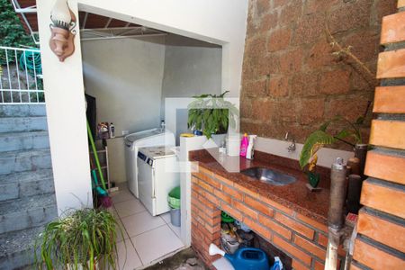 Casa à venda com 250m², 3 quartos e 3 vagas Casa à venda com 250m², 3 quartos e 3 vagasÁrea de Serviço