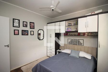Casa à venda com 250m², 3 quartos e 3 vagas Casa à venda com 250m², 3 quartos e 3 vagasQuarto 2