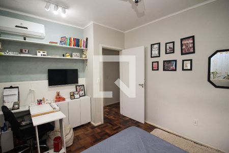 Casa à venda com 250m², 3 quartos e 3 vagas Casa à venda com 250m², 3 quartos e 3 vagasQuarto 2
