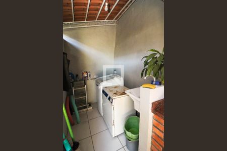 Casa à venda com 250m², 3 quartos e 3 vagas Casa à venda com 250m², 3 quartos e 3 vagasÁrea de Serviço