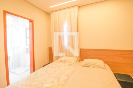 Casa de condomínio à venda com 300m², 3 quartos e 4 vagas Casa de condomínio à venda com 300m², 3 quartos e 4 vagasSuíte 3