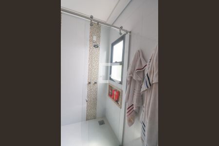 Casa de condomínio à venda com 300m², 3 quartos e 4 vagas Casa de condomínio à venda com 300m², 3 quartos e 4 vagasBanheiro Suíte 1
