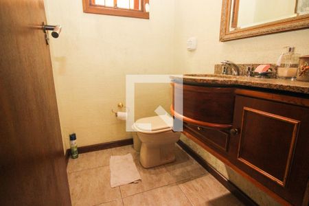Casa à venda com 302m², 3 quartos e 3 vagas Casa à venda com 302m², 3 quartos e 3 vagasLavabo