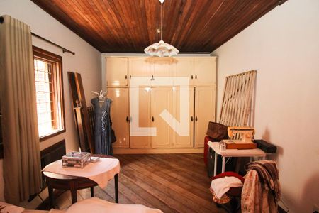 Casa à venda com 302m², 3 quartos e 3 vagas Casa à venda com 302m², 3 quartos e 3 vagasQuarto 2