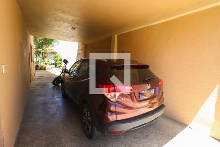 Casa à venda com 302m², 3 quartos e 3 vagas Casa à venda com 302m², 3 quartos e 3 vagasGaragem