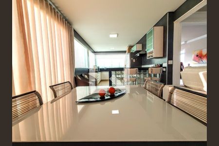 Apartamento à venda com 255m², 5 quartos e 4 vagasÁrea Gourmet