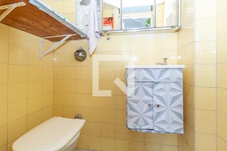 Apartamento à venda com 107m², 3 quartos e sem vagaBanheiro da área de serviço