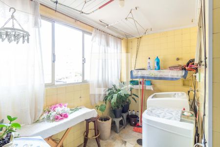 Apartamento à venda com 107m², 3 quartos e sem vagaÁrea de Serviço