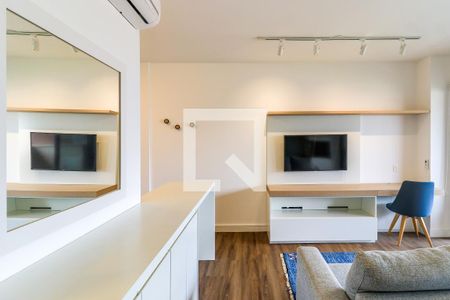 Sala/Quarto de kitnet/studio à venda com 1 quarto, 42m² em Brooklin Paulista, São Paulo