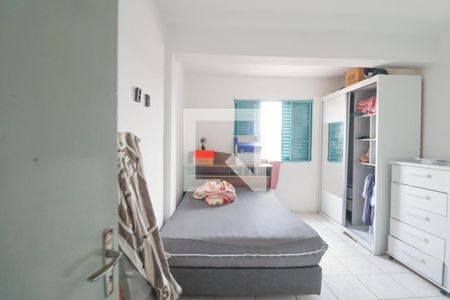 Casa à venda com 137m², 2 quartos e 2 vagas Casa à venda com 137m², 2 quartos e 2 vagasEdícula