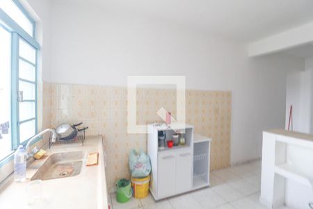 Casa à venda com 137m², 2 quartos e 2 vagas Casa à venda com 137m², 2 quartos e 2 vagasEdícula