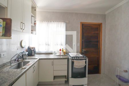 Casa à venda com 137m², 2 quartos e 2 vagas Casa à venda com 137m², 2 quartos e 2 vagasCozinha e Área de Serviço