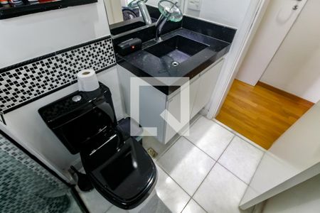 Apartamento à venda com 75m², 2 quartos e 1 vaga Apartamento à venda com 75m², 2 quartos e 1 vagaBanheiro da Suíte