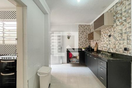 Casa à venda com 170m², 3 quartos e 2 vagasÁrea de Serviço